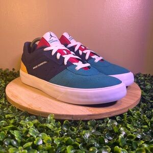 🔥 JORDAN LOW-TOP MULTI COLOR DEAR CARNIVAL MENS SHOES SIZE 10.5 LIKE NEW